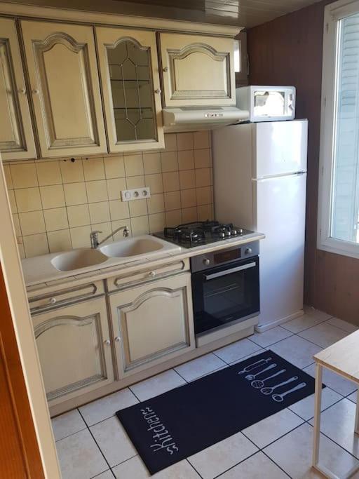 Superbe Appartement En Residence Prive Avec Un Parking Prive Scionzier Exterior foto